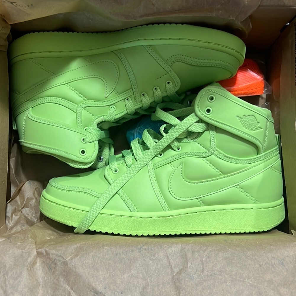 BILLIE EILISH X AIR JORDAN 1 KO